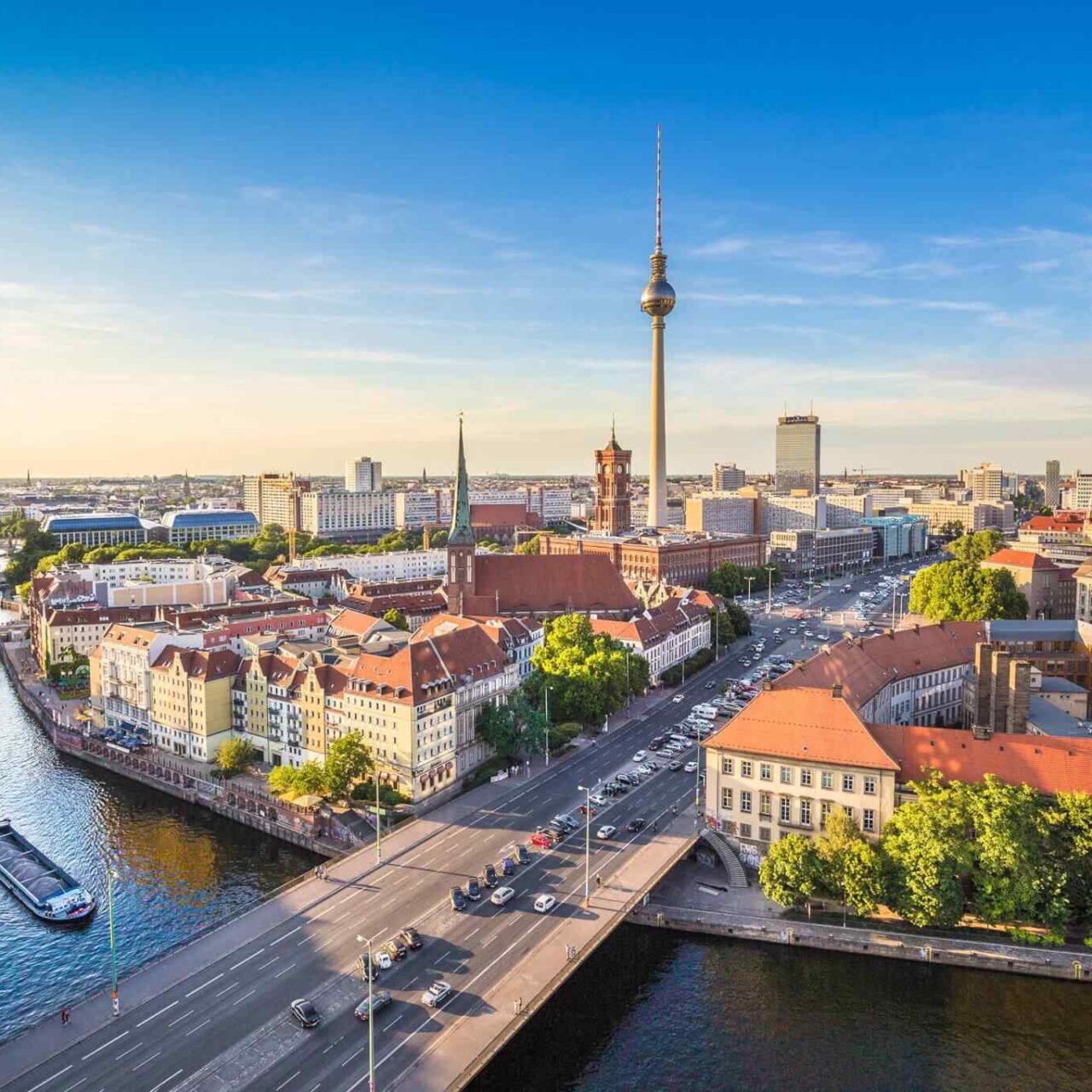 https://diamondplustur.com/wp-content/uploads/2018/09/destination-berlin-05-1280x1280.jpg